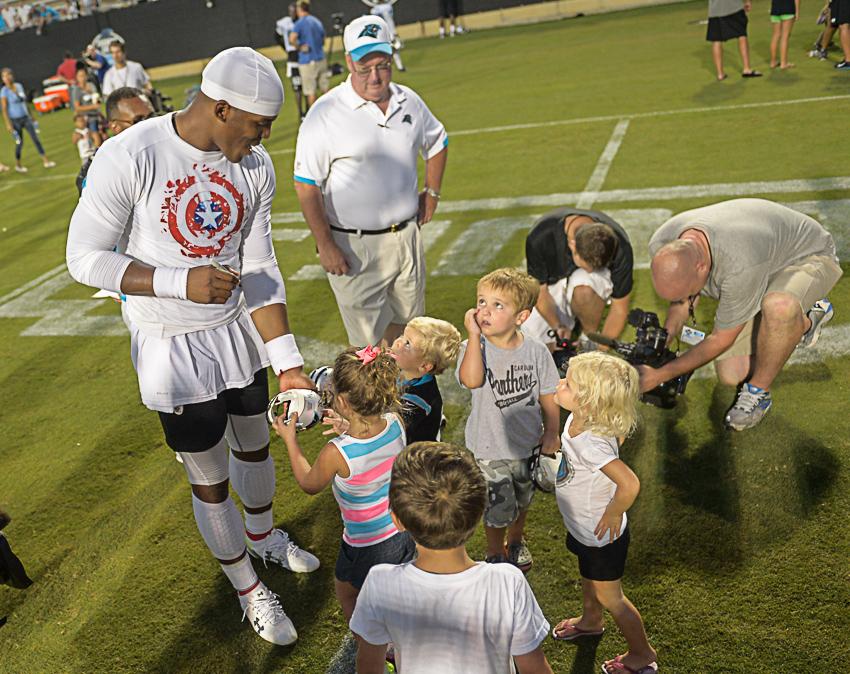 carolina-panthers-training-camp-2015-413