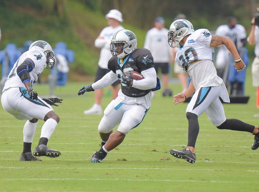 panthers-training-camp-0587.thumb.jpg.77