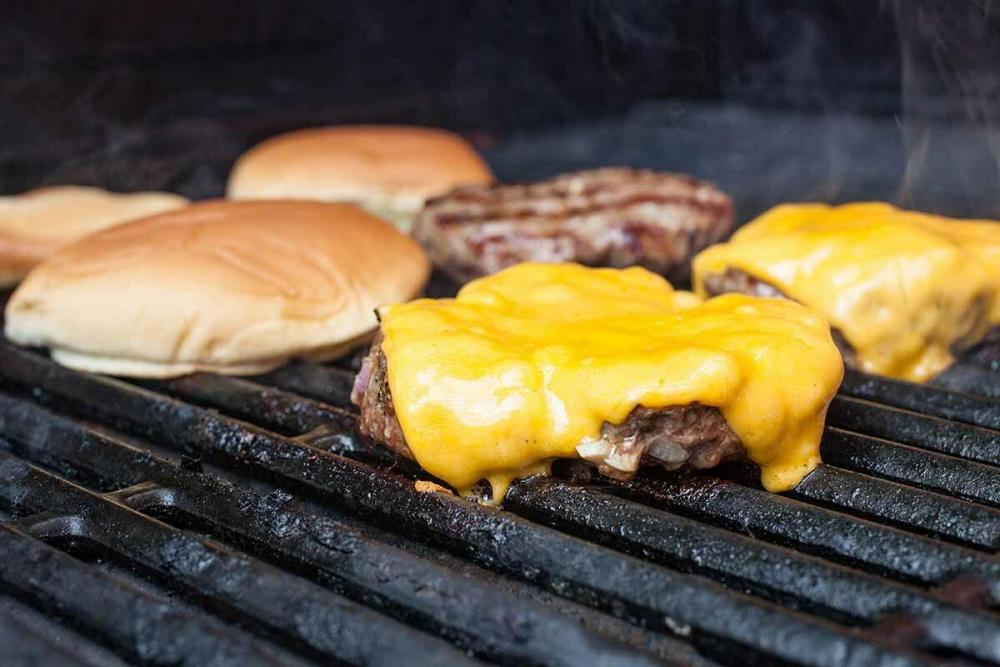 Cheeseburger.jpg